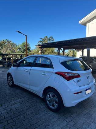 HYUNDAI HB20 1.6 COMFORT PLUS 16V FLEX 4P AUTOMÁTICO